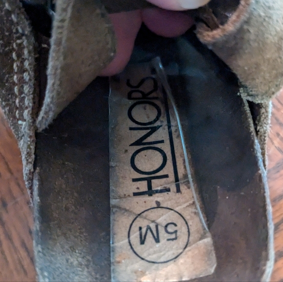 HONORS Brown Velcro Strapped Sandals Toddler 5 Gender Neutral - Picture 4 of 4